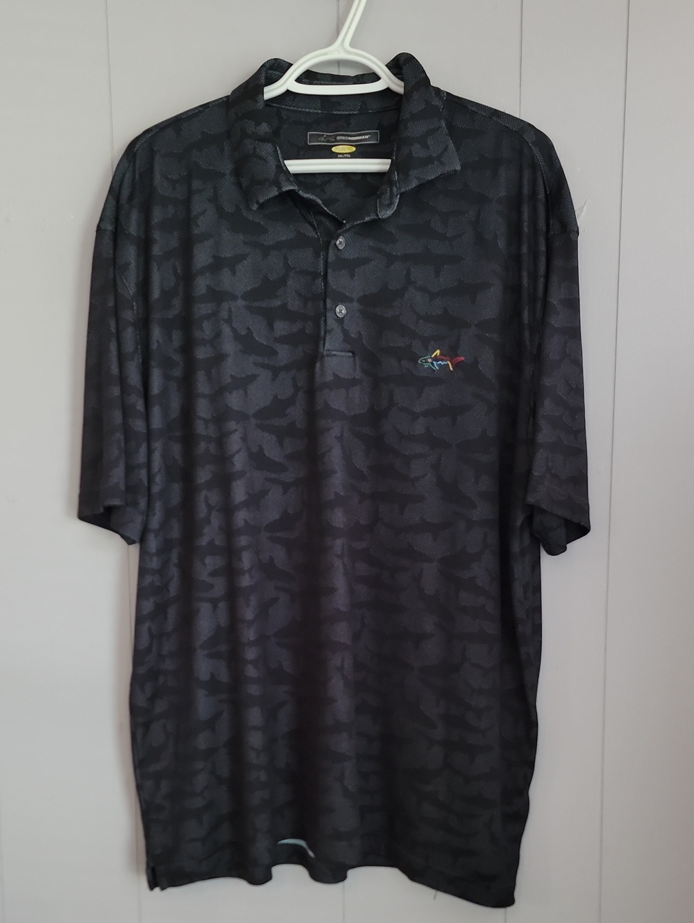 Greg Norman Men's Shirt XXL Short Sleeve Shark Print Polo